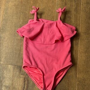 EUC Old Navy toddler girl size 3t Pink Ruffled One-Piece Swimsuit